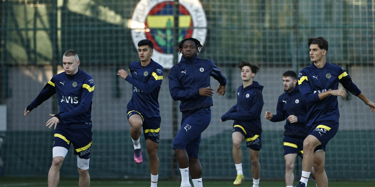 Fenerbahçe'de Dinamo Kiev mesaisi başladı