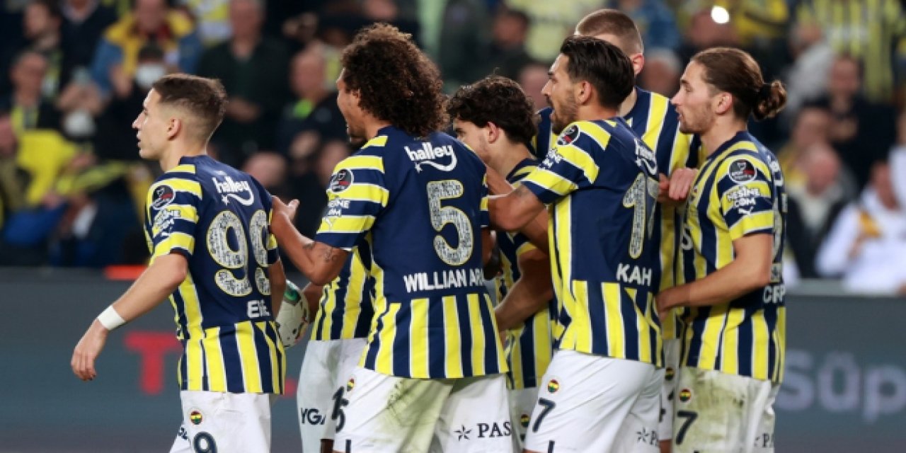 Fenerbahçe 10 kişiyle 3 puanı aldı