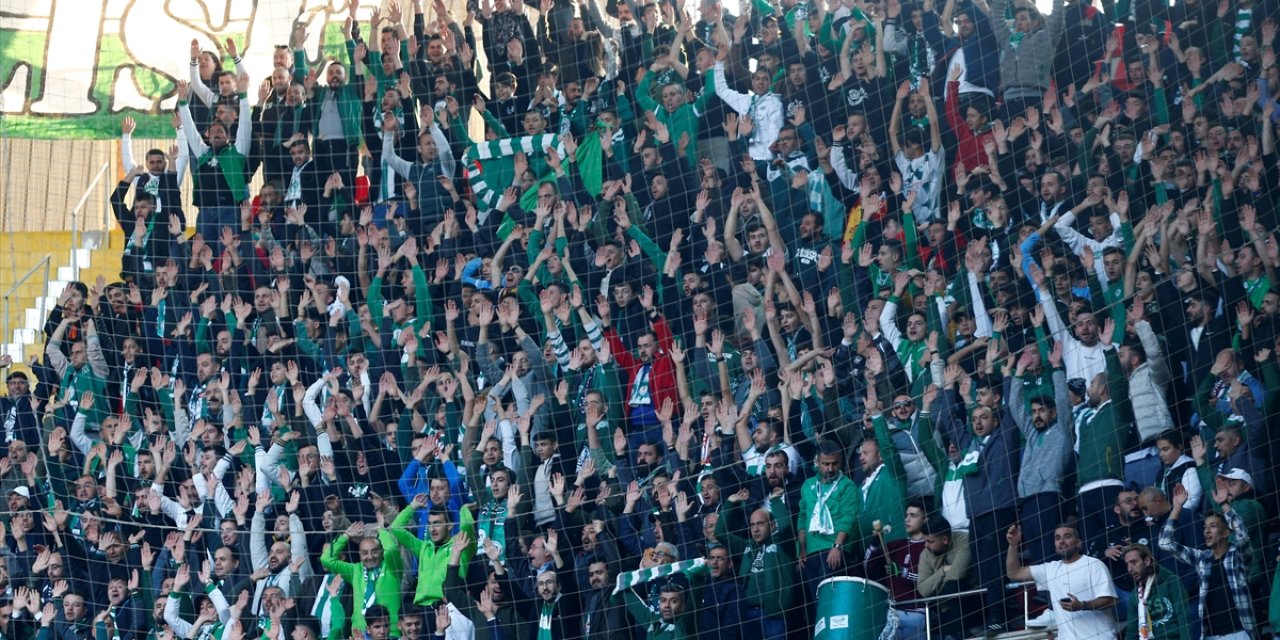 Konyaspor'a taraftarlardan büyük destek