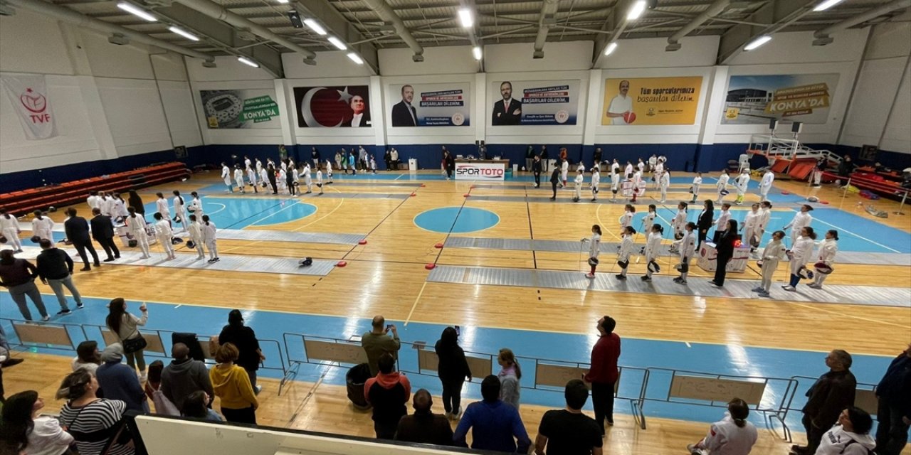 Eskrimde bölgesel epe açık turnuvaları başladı