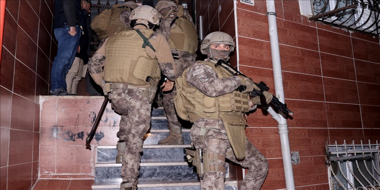 İstanbul merkezli 11 ilde siber dolandırıcılık operasyonunda 39 kişi tutuklandı