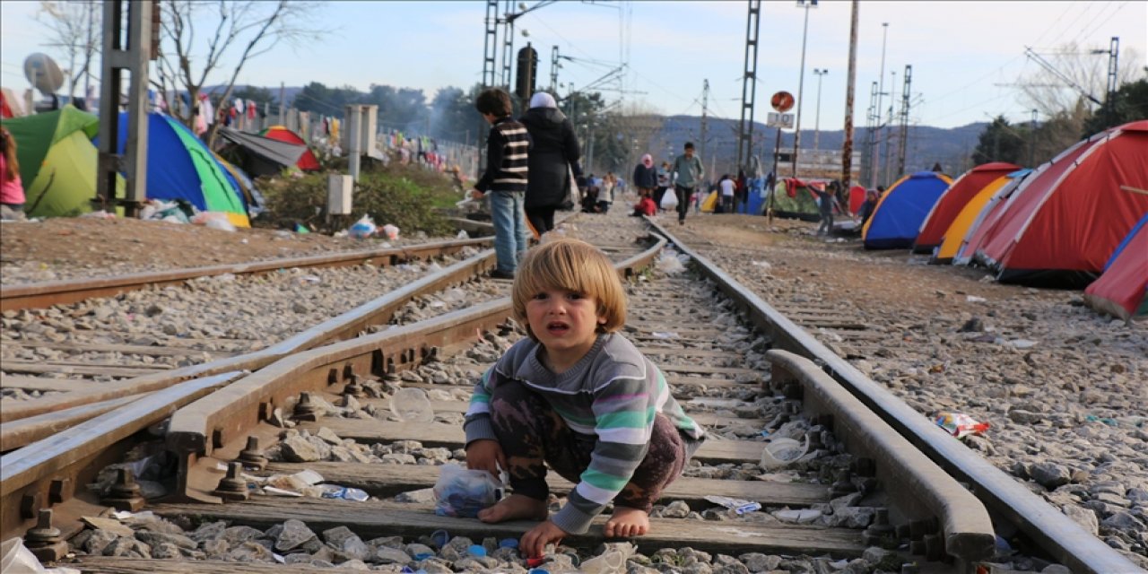 Avrupa'da binlerce sığınmacı çocuk insan tacirlerinin eline düşüyor