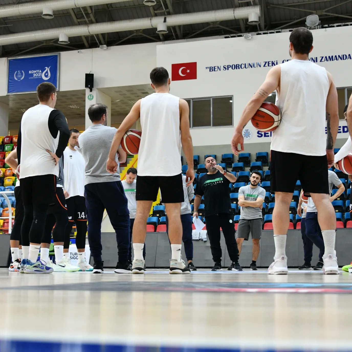 Konyaspor basket sürpriz peşinde