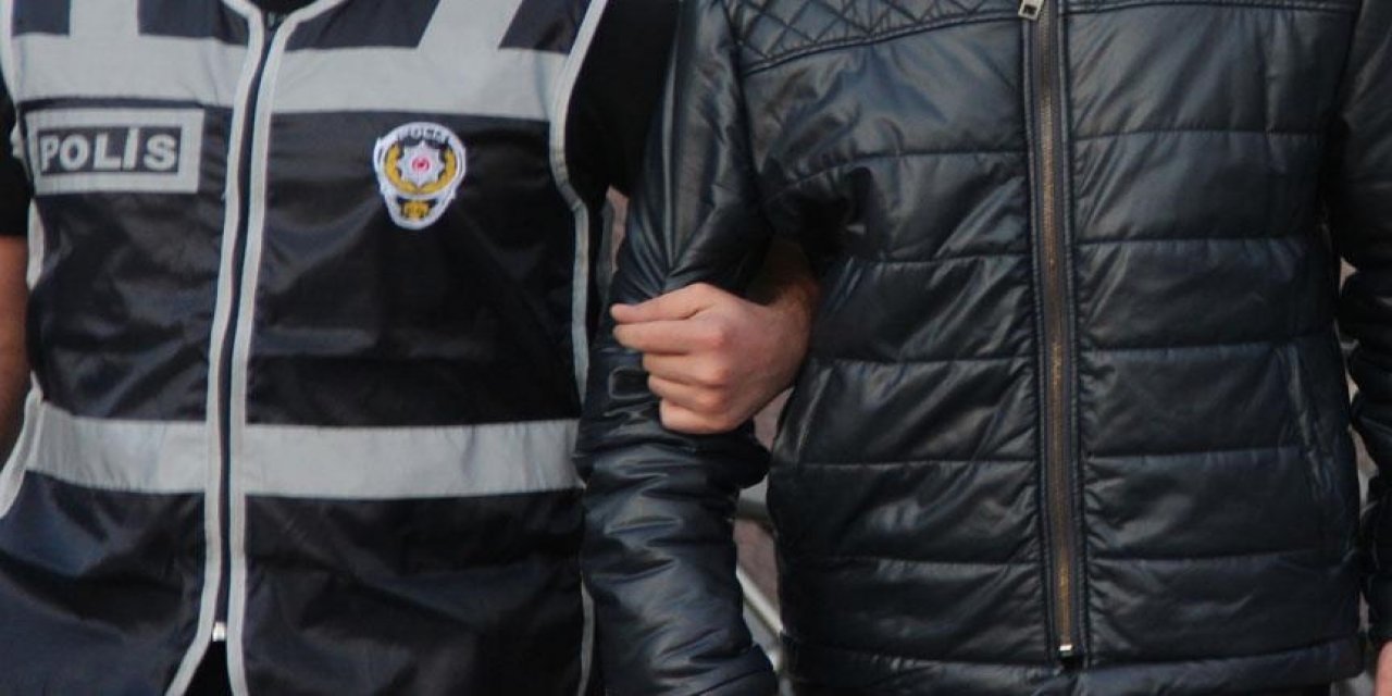 Konya'da bir şahıs gözaltına alındı! Çalıntı eşyalar, silah, uyuşturucu...