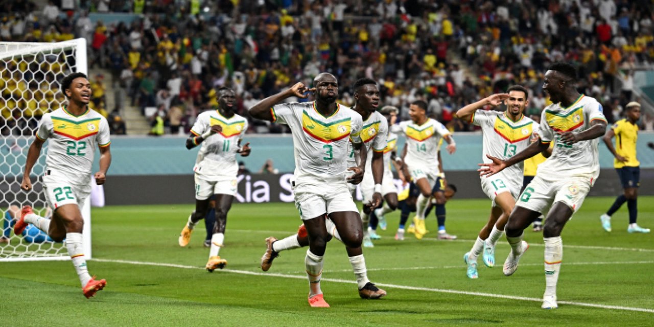 Senegal son 16'da! Ekvadar kupaya veda etti