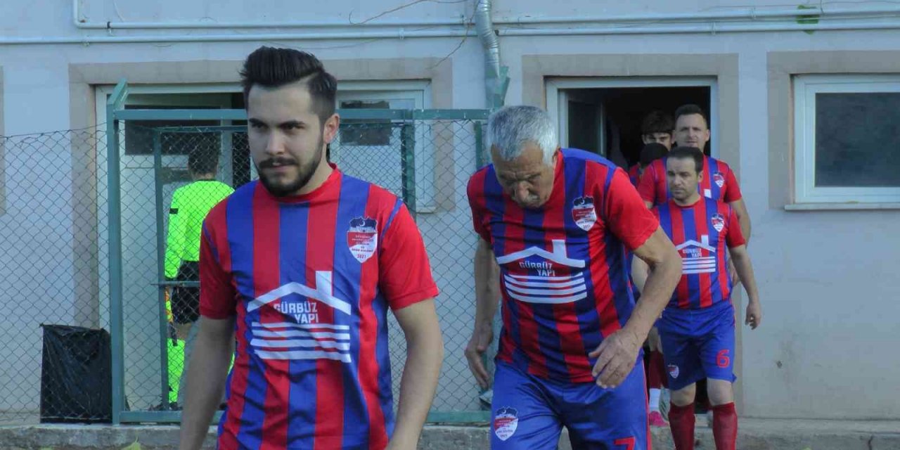 73 yaşında transfer oldu