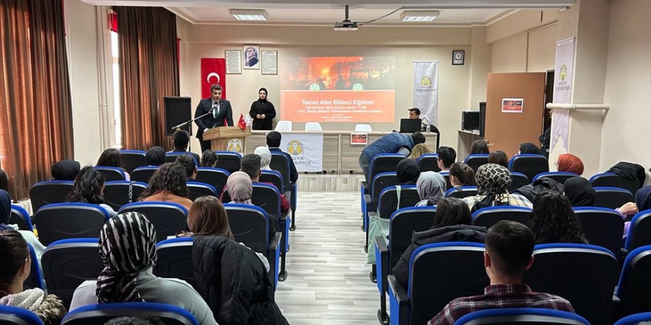 Konya'nın ilçesinde "Temel Afet Bilinci Konferansı"