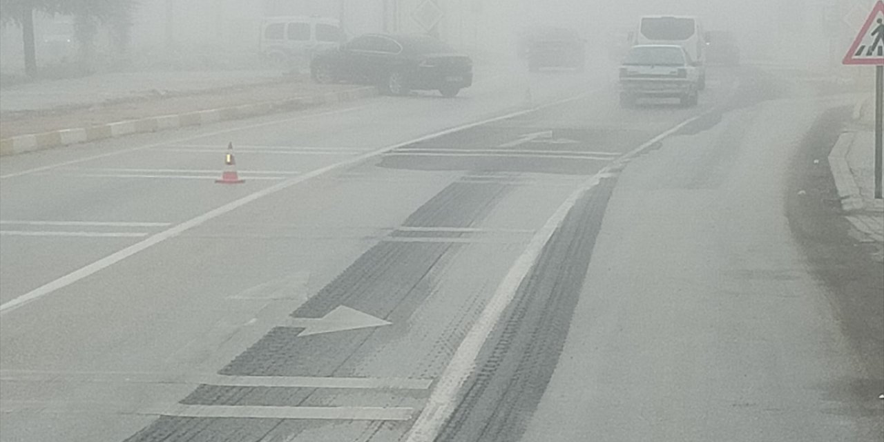 Konya'da sis nedeniyle meydana gelen kazalarda 4 kişi yaralandı