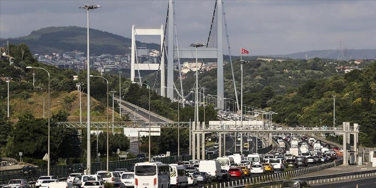 İstanbul'da yarın bazı yollar trafiğe kapatılacak