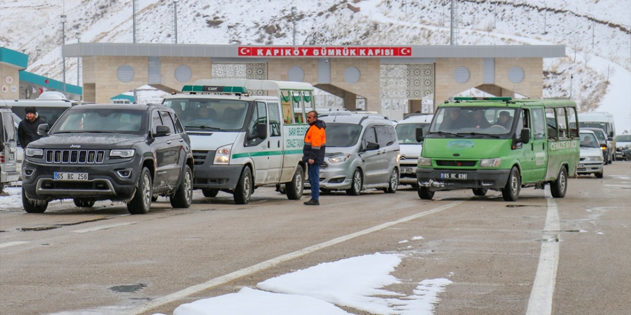 İran'da ölen Türkler defnedildi