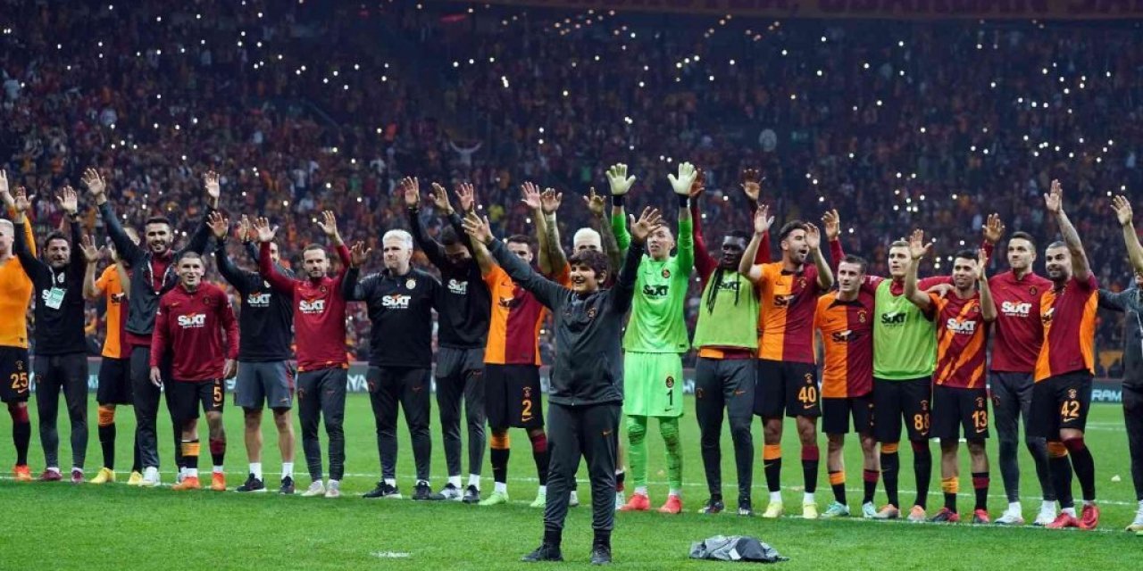 Galatasaray’da büyük sevinç