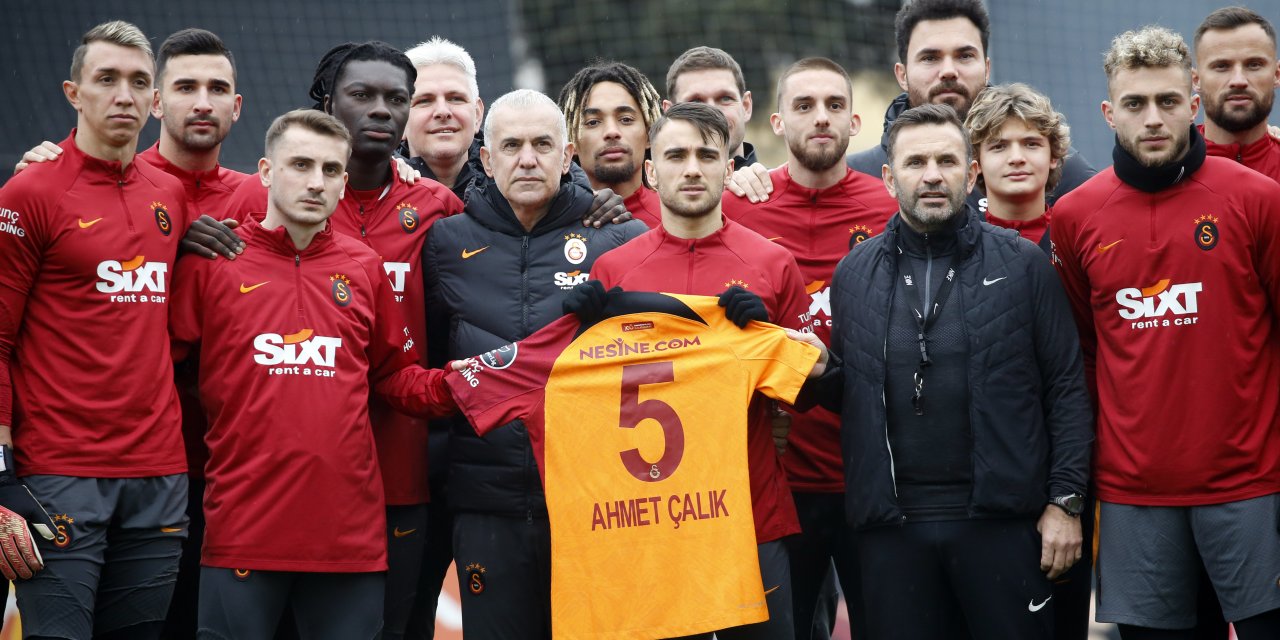 Galatasaray'ın idmanında Ahmet Çalık unutulmadı