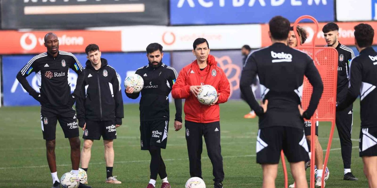 Beşiktaş'ta Konyaspor maçı için taktik çalışması