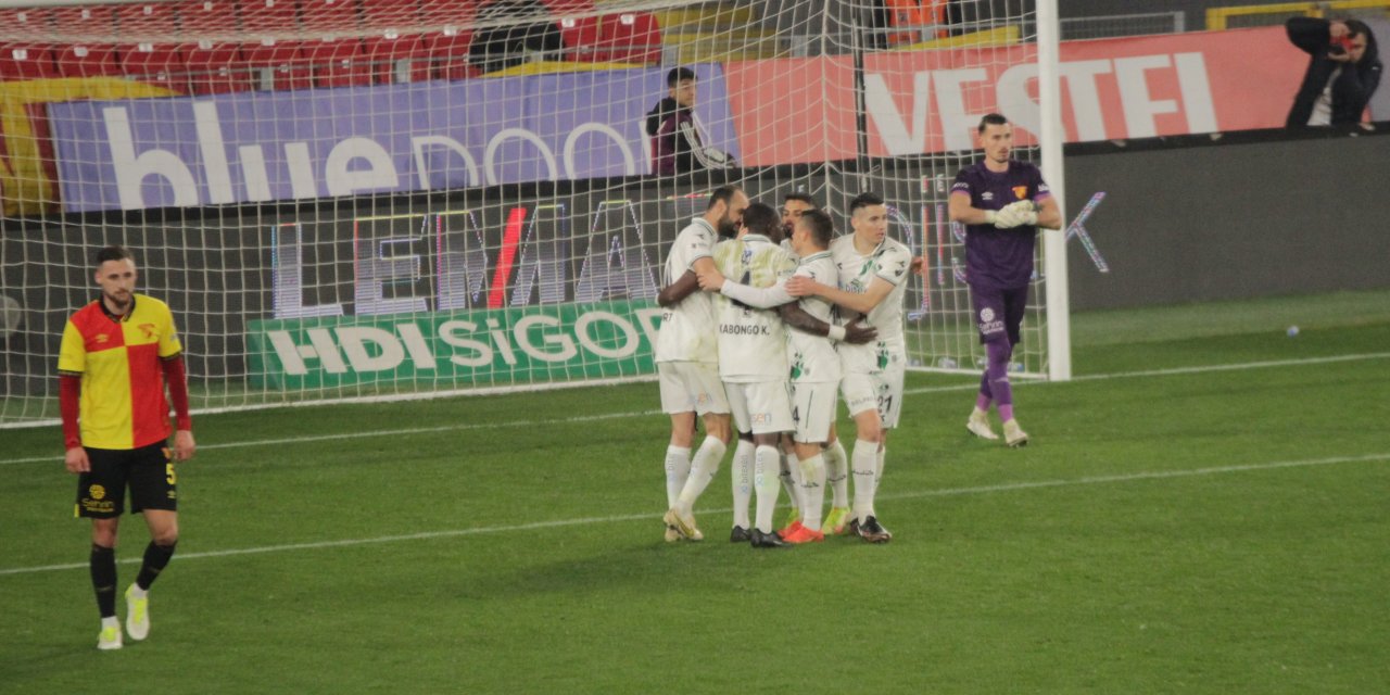 Sakaryaspor, Göztepe'yi tek golle geçti