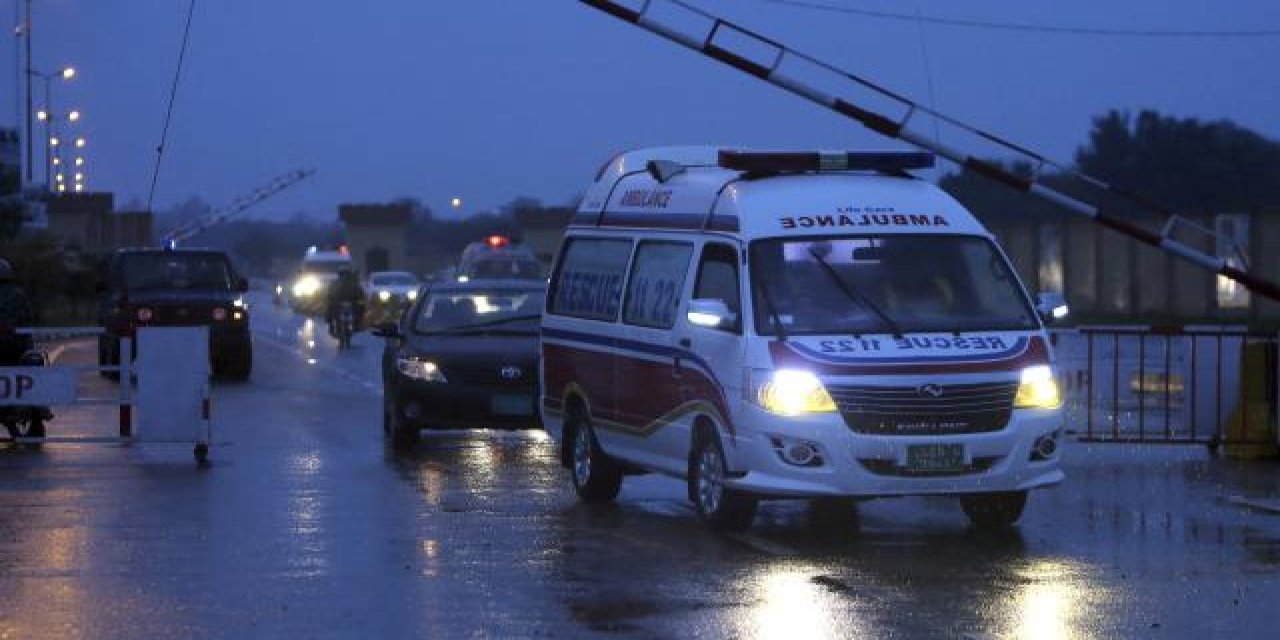 Yolcu trenine bombalı saldırıda 18 kişi yaralandı