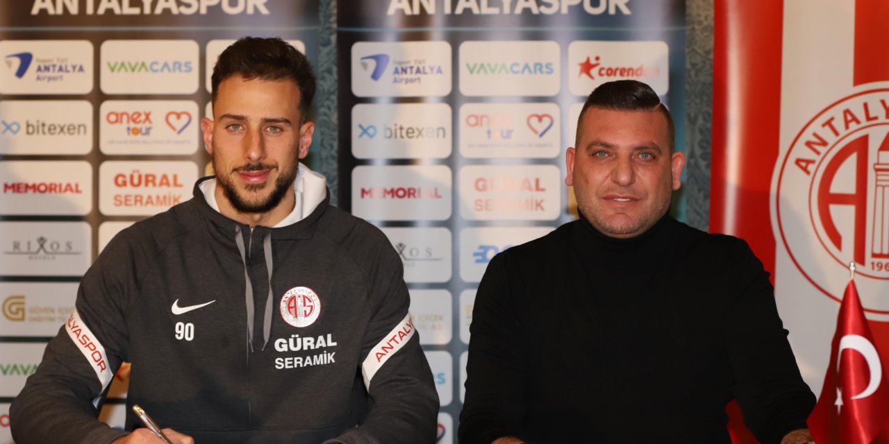 Antalyaspor, Helton Leite ile 1.5 yıllık sözleşme imzaladı