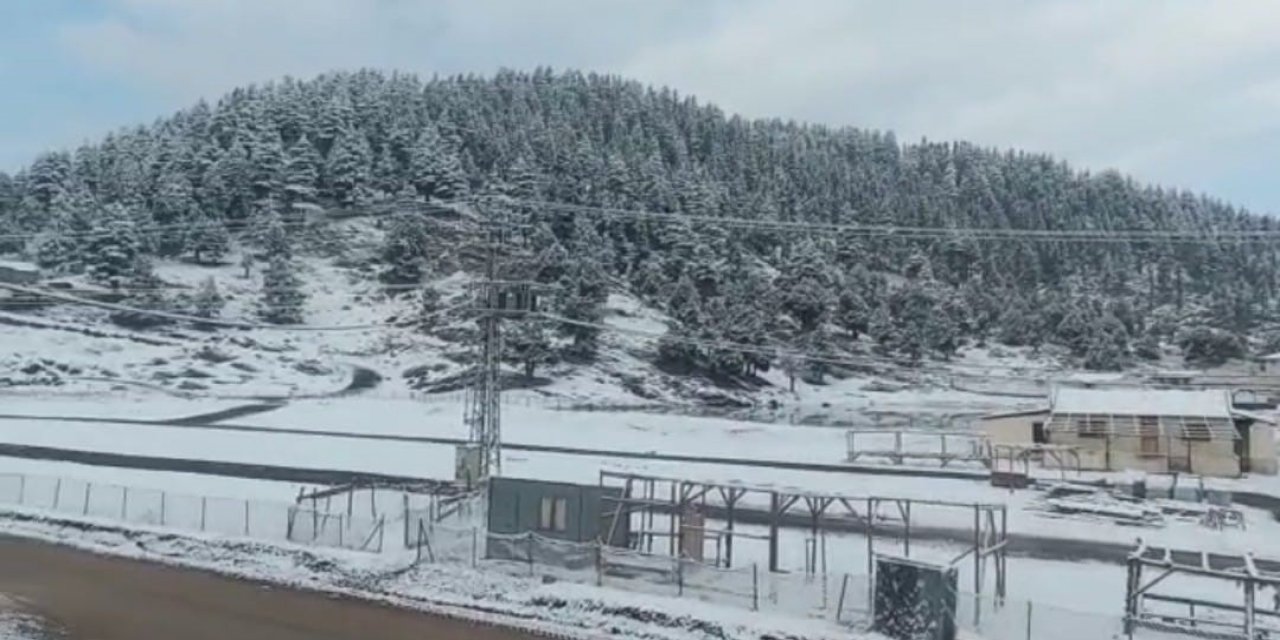 Adana’ya kış geldi, karla mücadele başladı