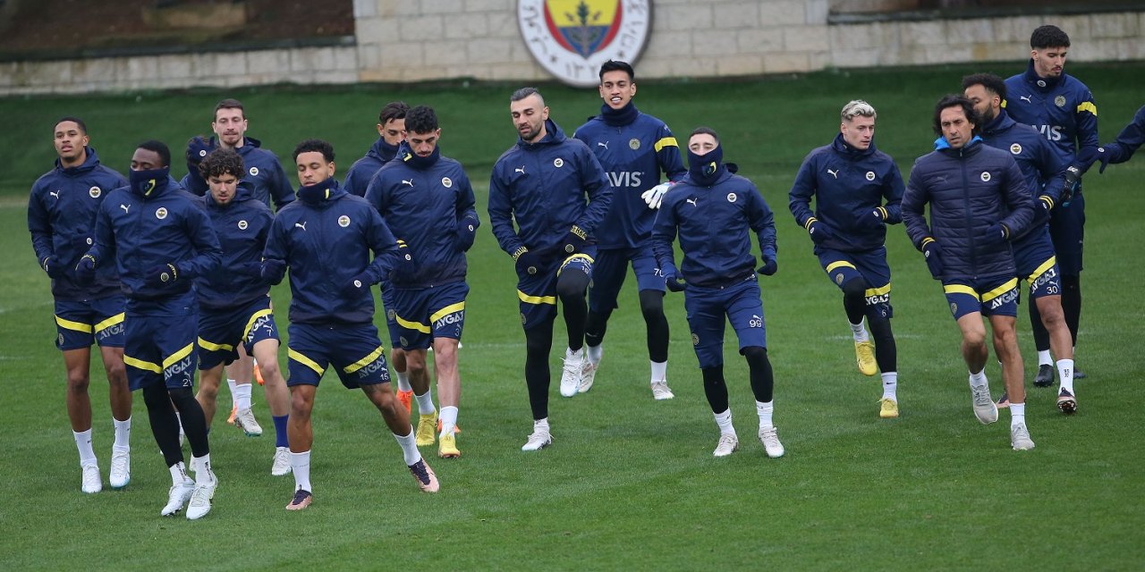 Fenerbahçe'de neşeli antrenman