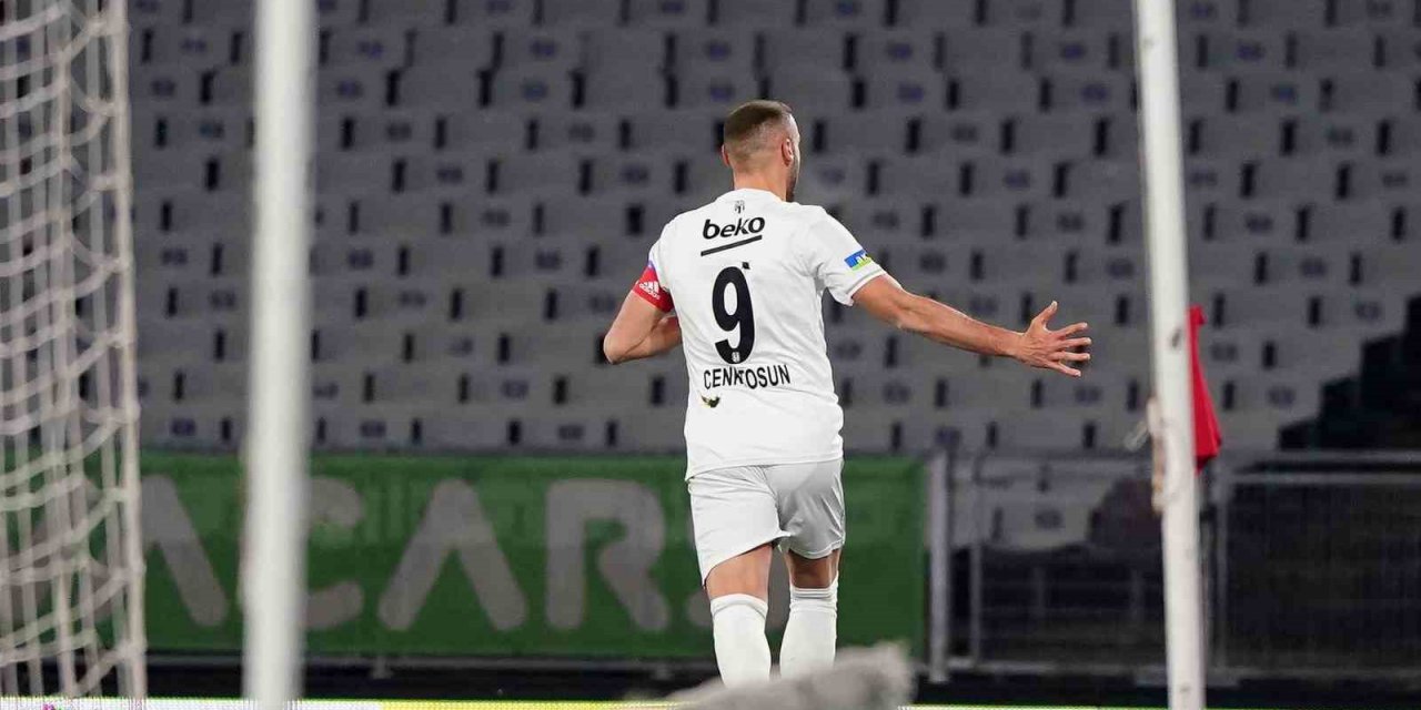 Cenk Tosun, Süper Lig’de gol sayısını 9’a çıkarttı