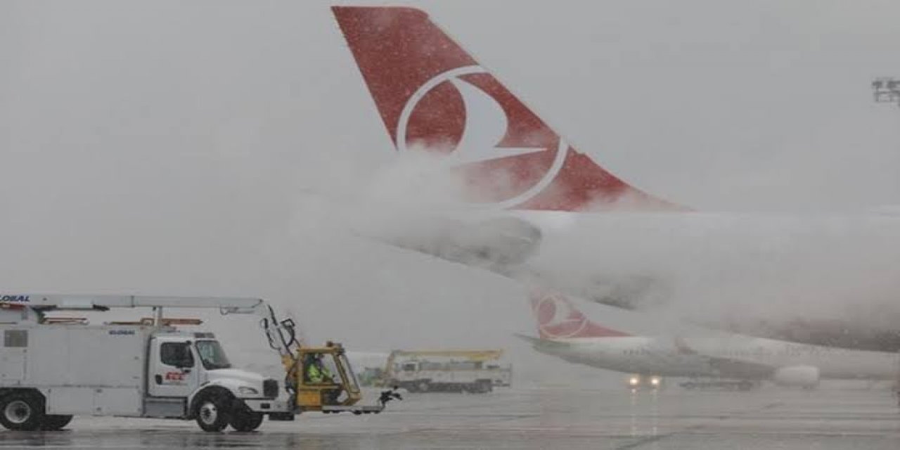 Konyaspor havalimanında mahsur kaldı