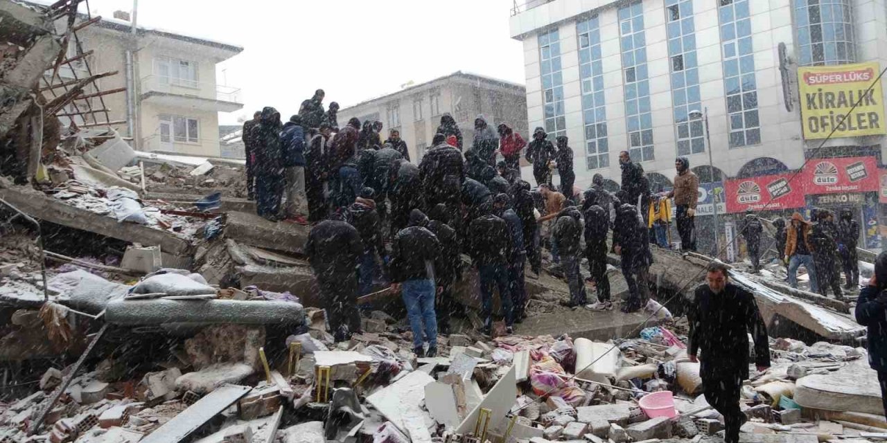 Hazine ve Maliye Bakanlığı, deprem bölgesinde mücbir sebep hali ilan etti