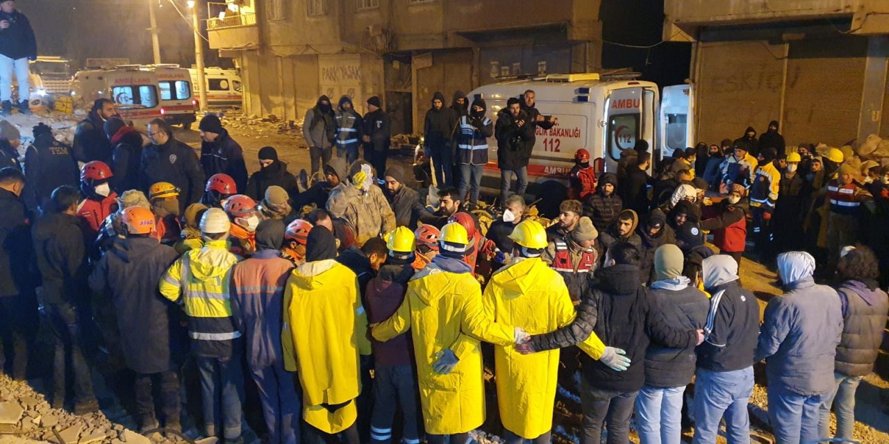 Diyarbakır’da 72 saat sonra yaşanan mucizenin adı 'Yazgül' oldu