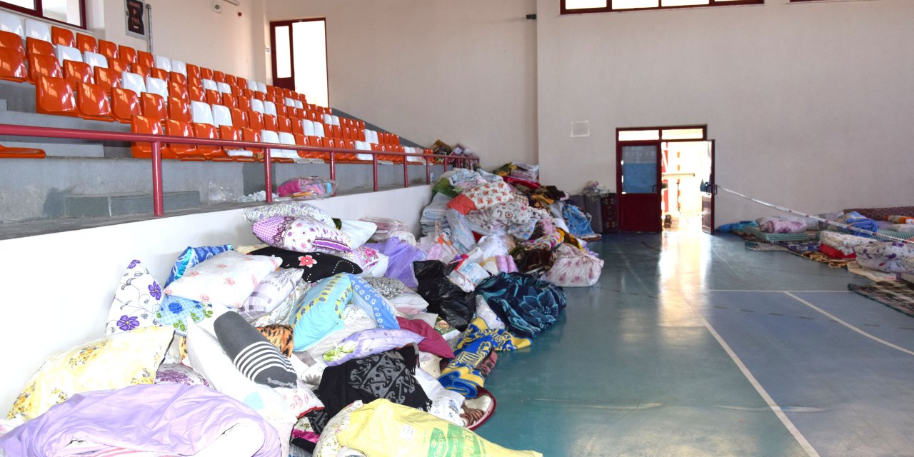 Konya Kulu’da depremzedeler için barınma alanları hazırlandı