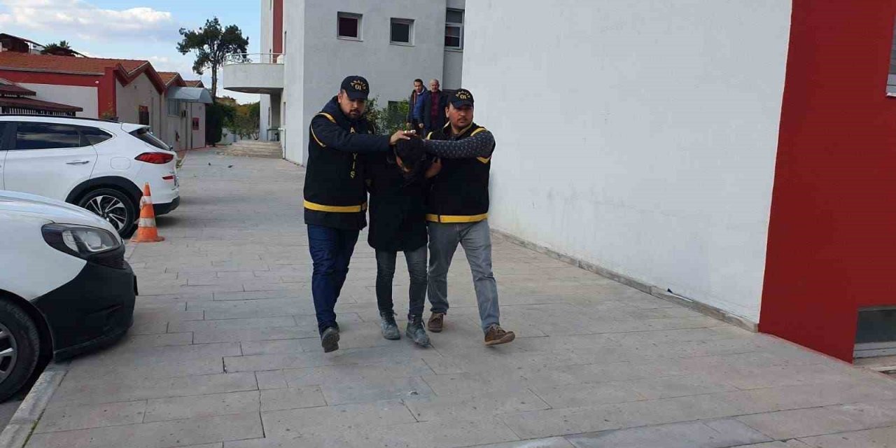 Depremde hayatını kaybeden şahsı soyan zanlı Adana’da yakalandı