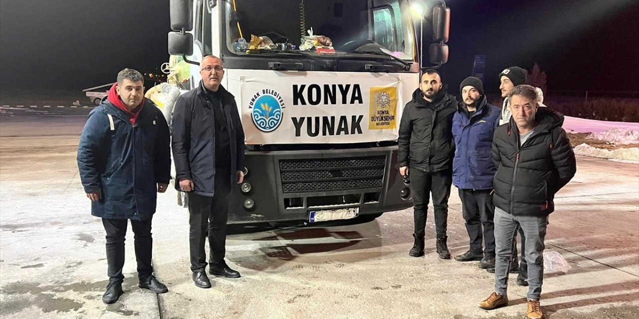 Konya'dan deprem bölgesine yardımlar sürüyor