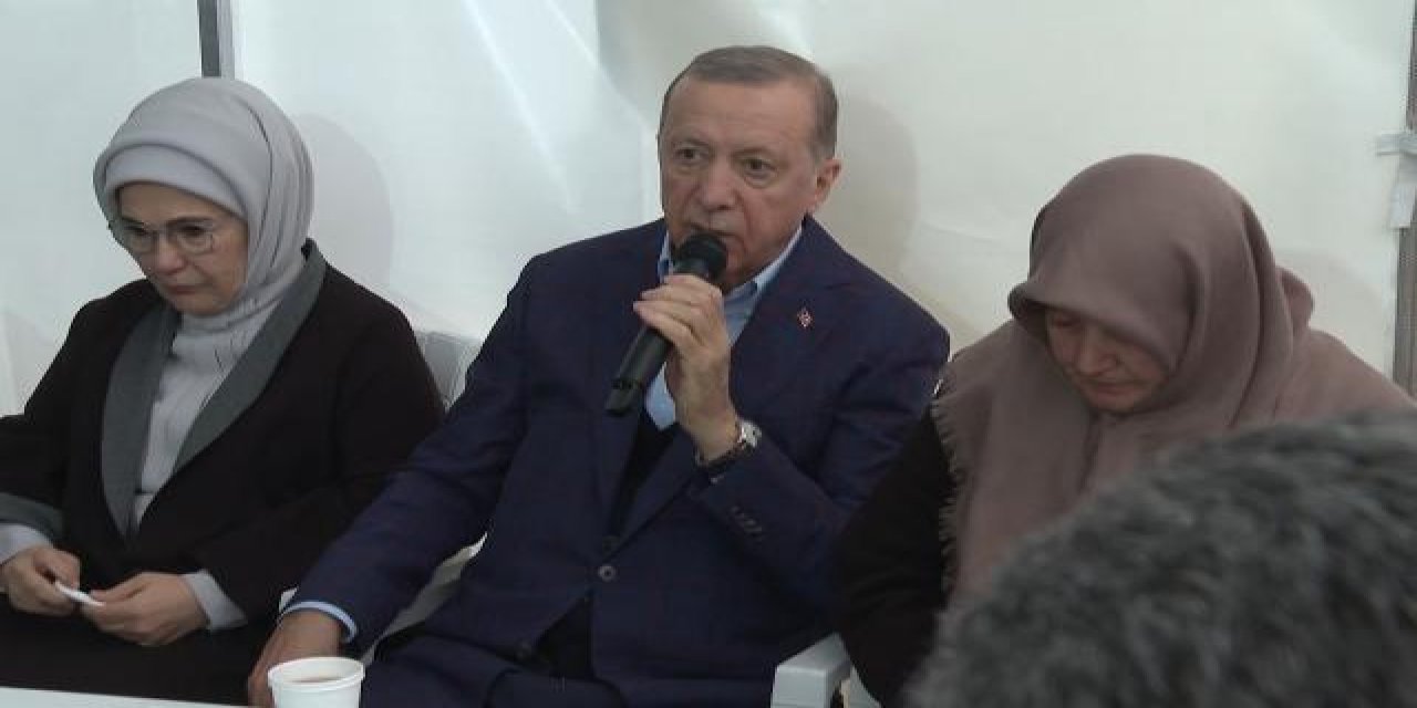 Cumhurbaşkanı Erdoğan, Şanlıurfa'da çadır kenti ziyaret etti
