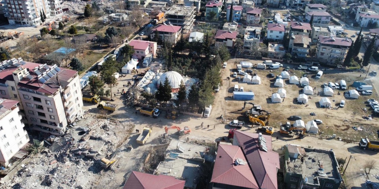 Gaziantep'te depremin izleri havadan görüntülendi