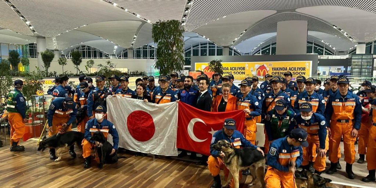 İstanbul Havalimanı'ndan yardım ekiplerine 'Teşekkürler'