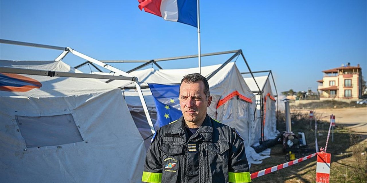 Fransız kurtarma ekibinden Chauveau, büyük afetlerde her yere bir anda ulaşmanın zor olduğunu söyledi