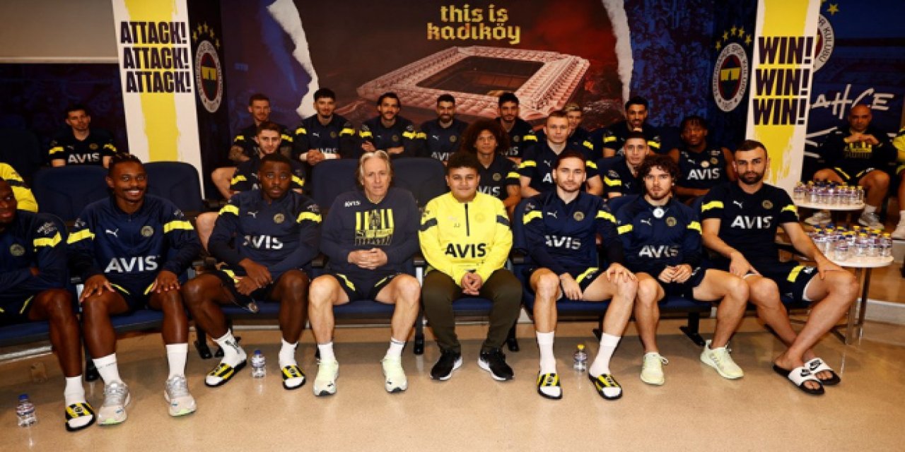 Mehmet Akif, futbolcularla buluştu