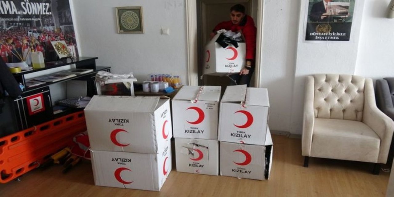 Depremlerle ilgili yalanlar! Ali Erbaş, 310 milyon lira şahsi bağış yaptı, Suriyelilere öncelik veriliyor