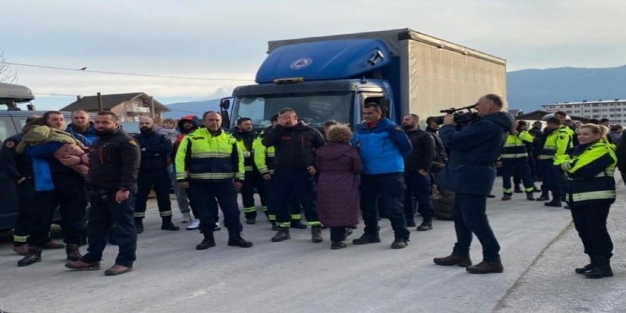 Bosna Hersek arama-kurtarma ekibi ülkelerine döndü