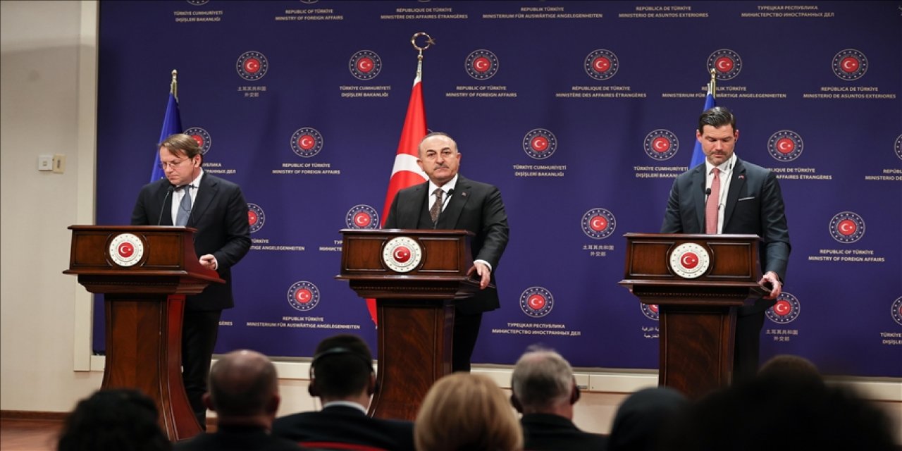 Türkiye thanks int'l community for support, solidarity in wake of deadly quakes