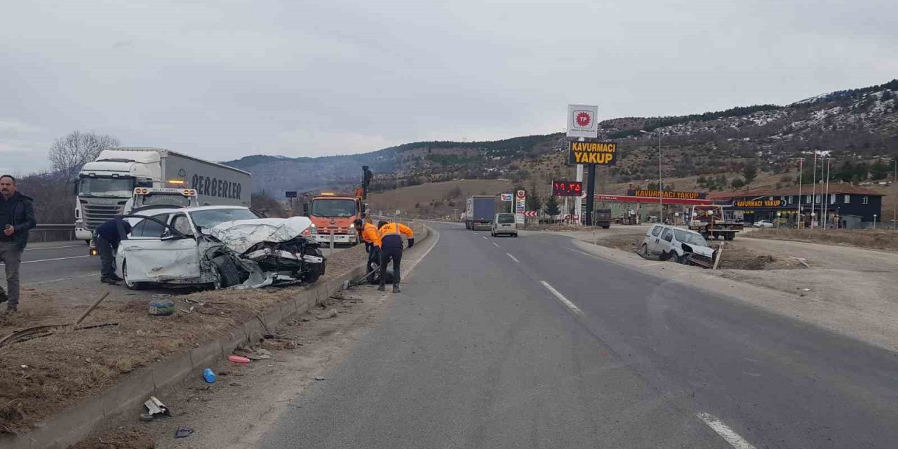 Karabük’te ölümlü kaza güvenlik kamerasına yansıdı