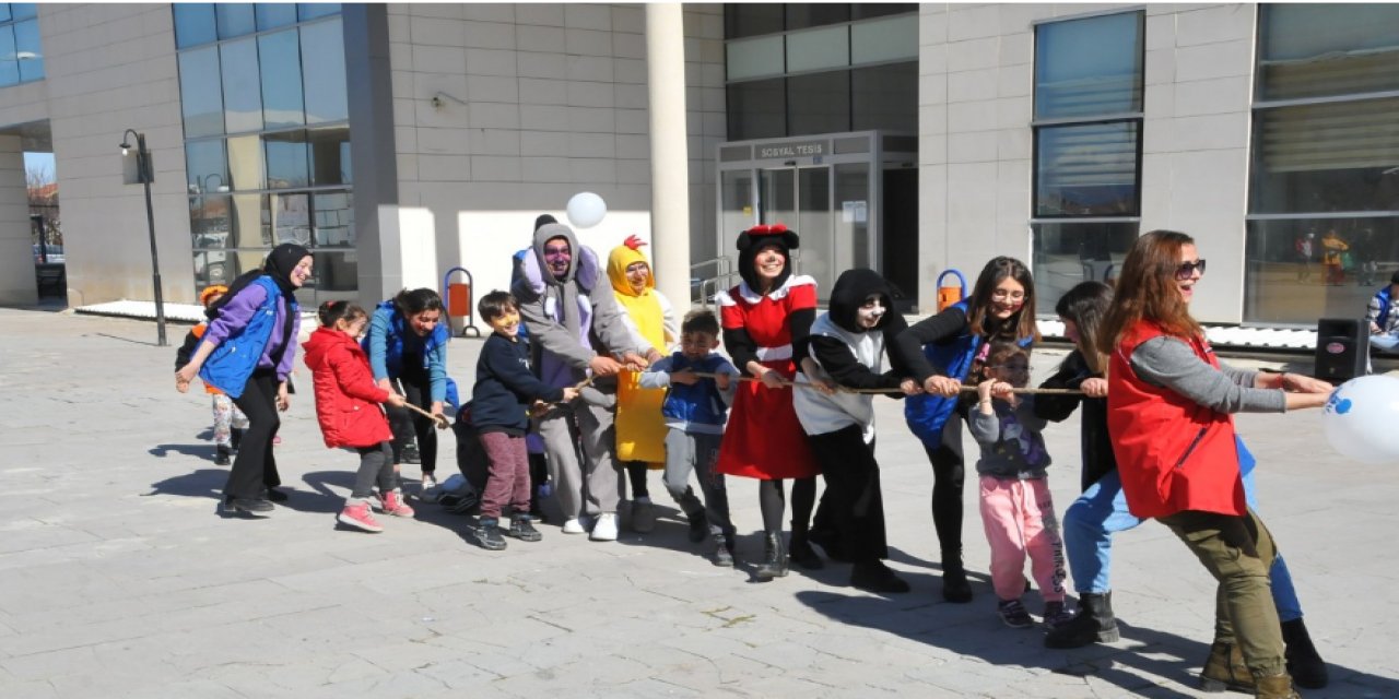 Konya'da depremzede çocuklara özel sürpriz