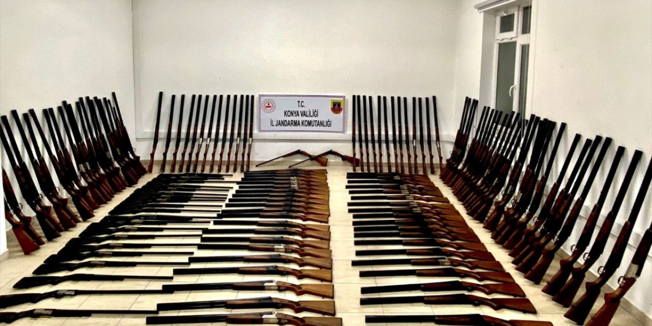 Konya'da silah kaçakçılığı operasyonu! Yüzlerce av tüfeği ele geçirildi