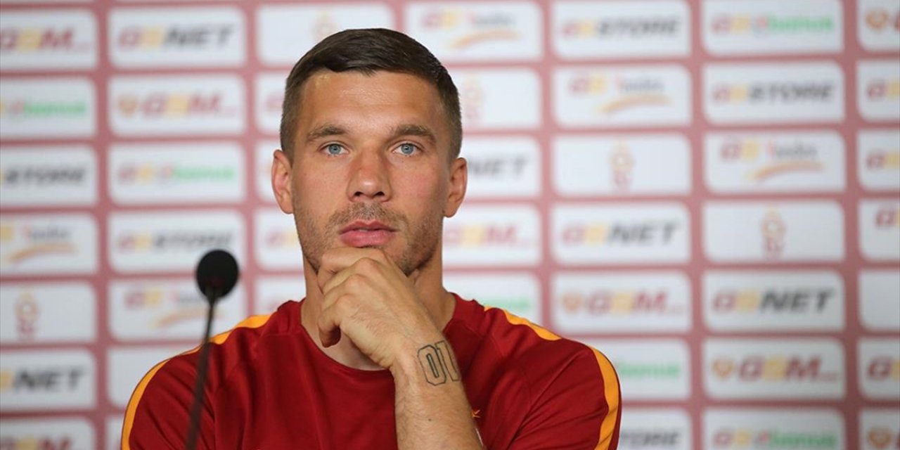 Lukas Podolski, depremzedeler için yapacağı bağışı açıkladı