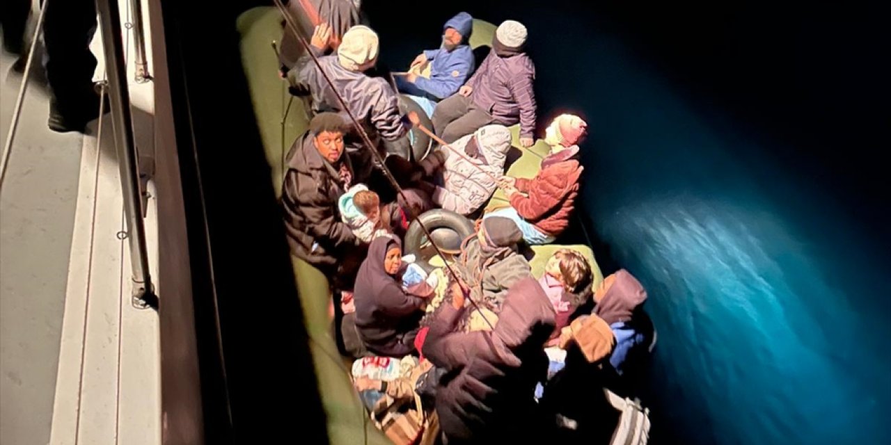 Bodrum açıklarında 18 düzensiz göçmen kurtarıldı