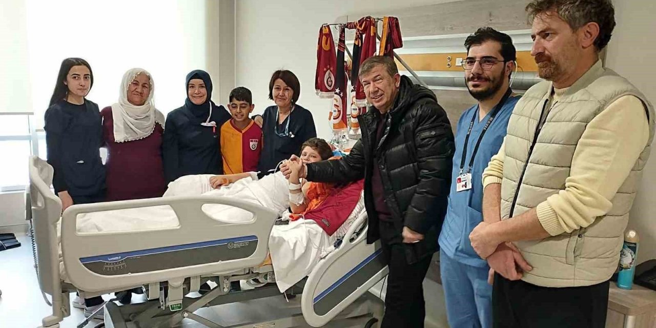 Dursun Özbek'le görüşmüştü! Enkaz altından çıkarılan Galatasaraylı Cihan Emir'den acı haber