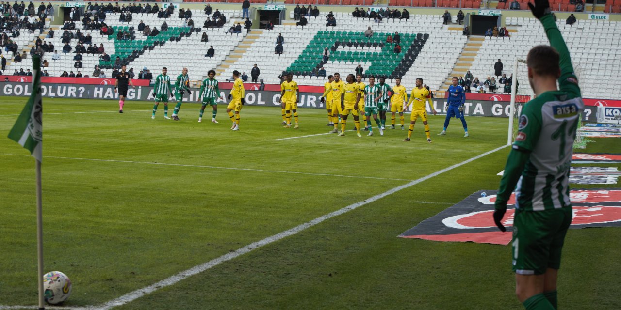 Konyaspor attığından daha çok gol yedi