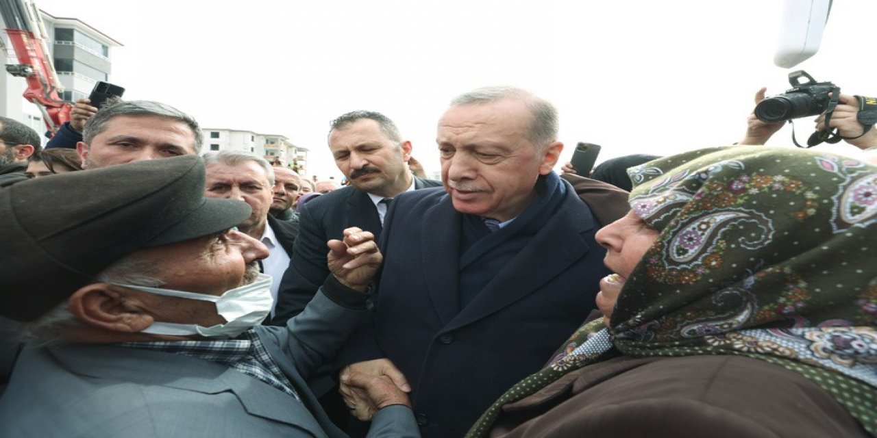Cumhurbaşkanı Erdoğan, MÜSİAD konteyner kentini ziyaret etti