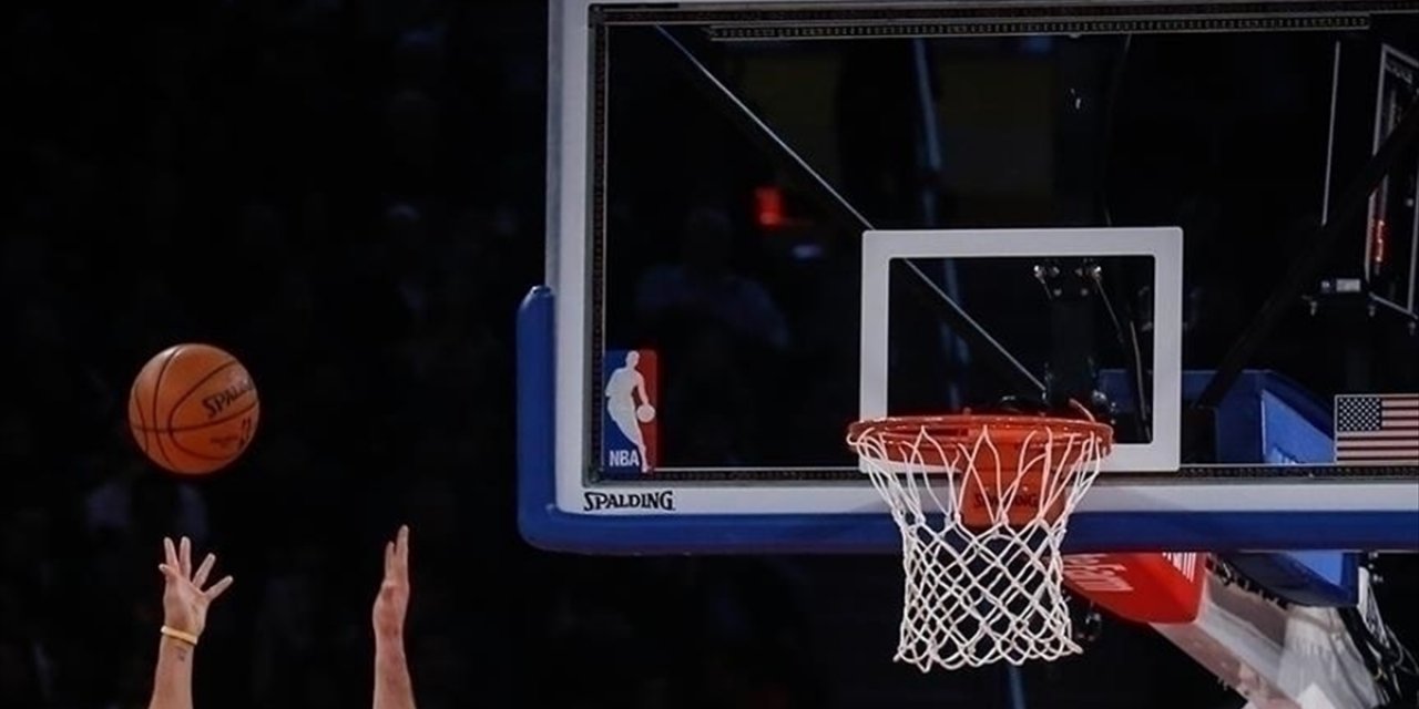 NBA'de Suns, Kevin Durant'in ilk maçında Hornets'ı mağlup etti