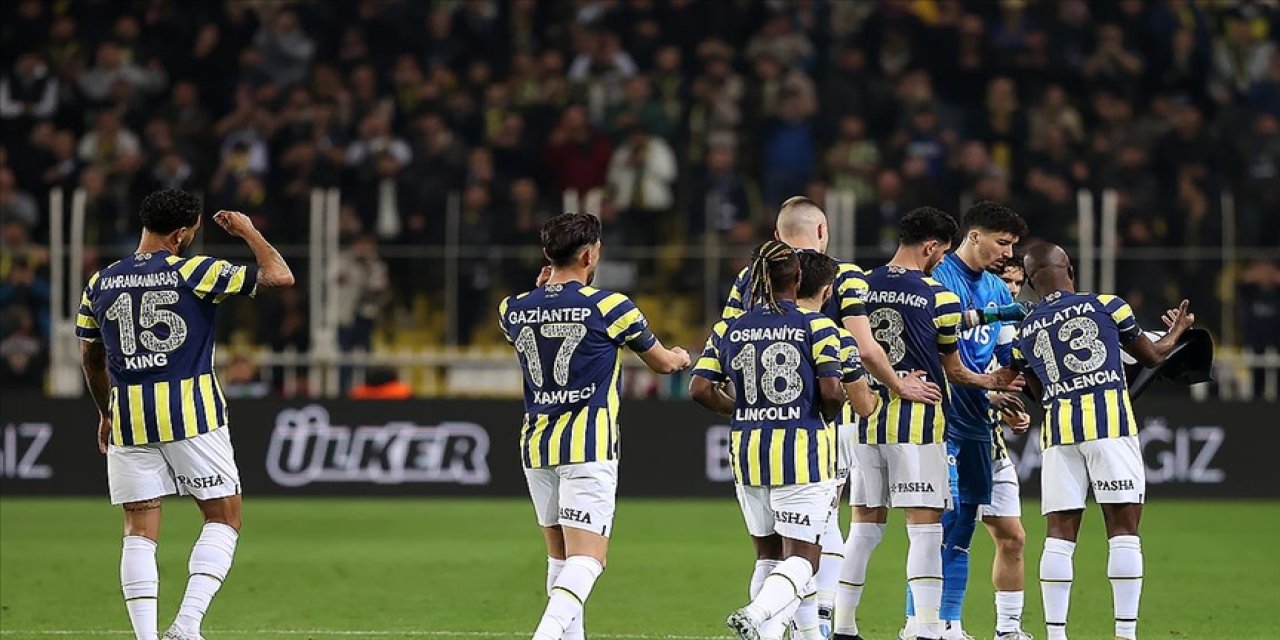Fenerbahçe'de Kayserispor maçının kamp kadrosu açıklandı