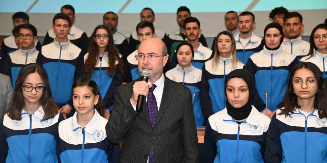 2022'de Konya'yı gururlandıran sporcular ödüllendirildi