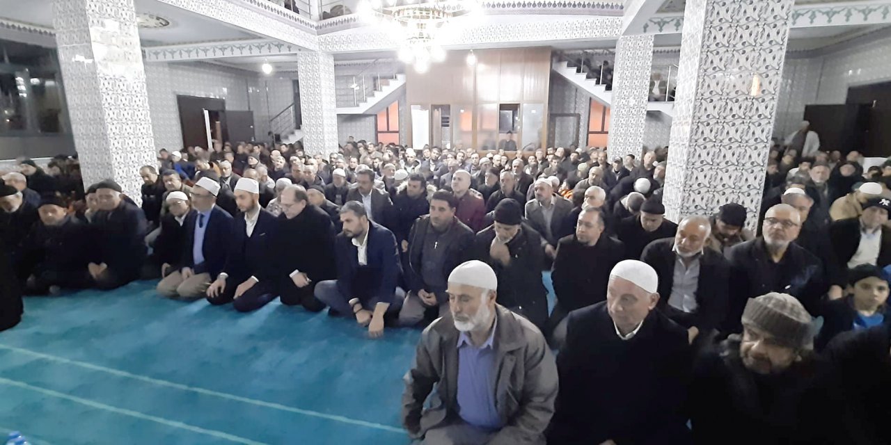 Konya'da Ayşe Hatun Camii ibadete açıldı