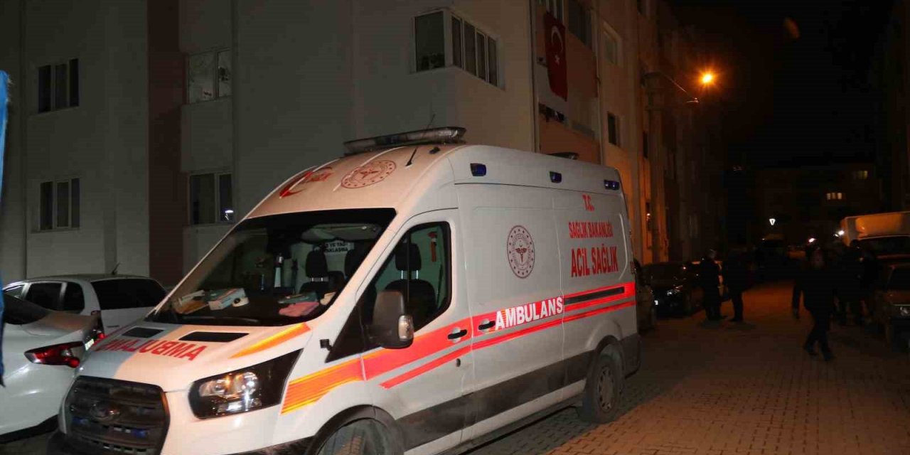 Adana'da kazaya müdahale eden polis iki aracın çarpması sonucu şehit oldu